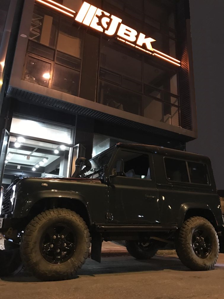 RP][ACI] Réservé aux professionnels LAND ROVER Defender